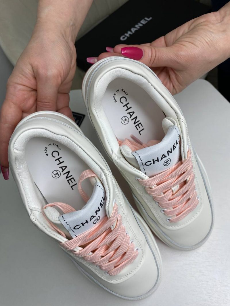 photo_5235902448126778834_y