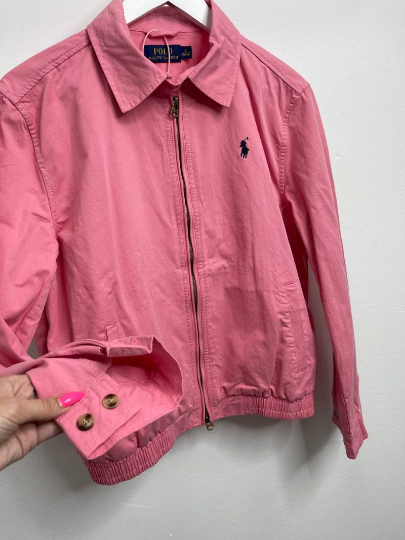 2037a1b9-51a4-4759-9c64-d0b3a110d455