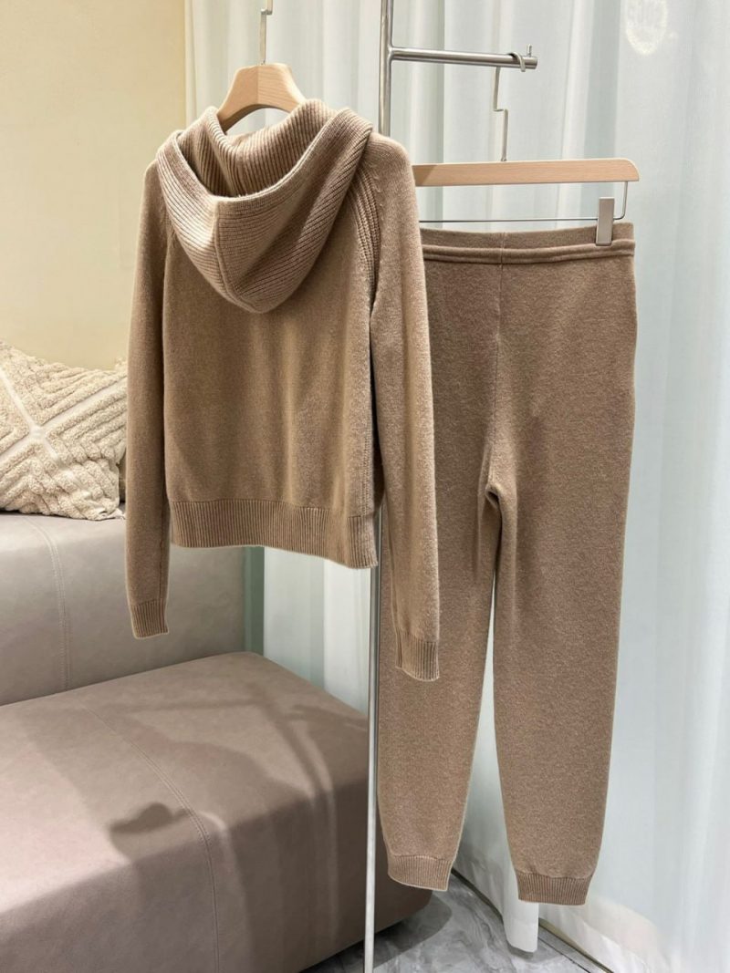 photo_2023-10-31_17-37-56