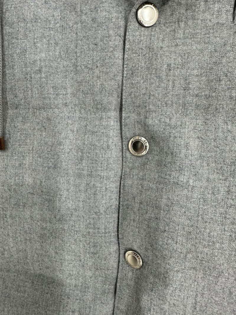 photo_5251243847969788098_y