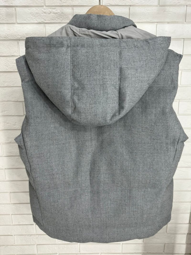 photo_5251243847969788099_y