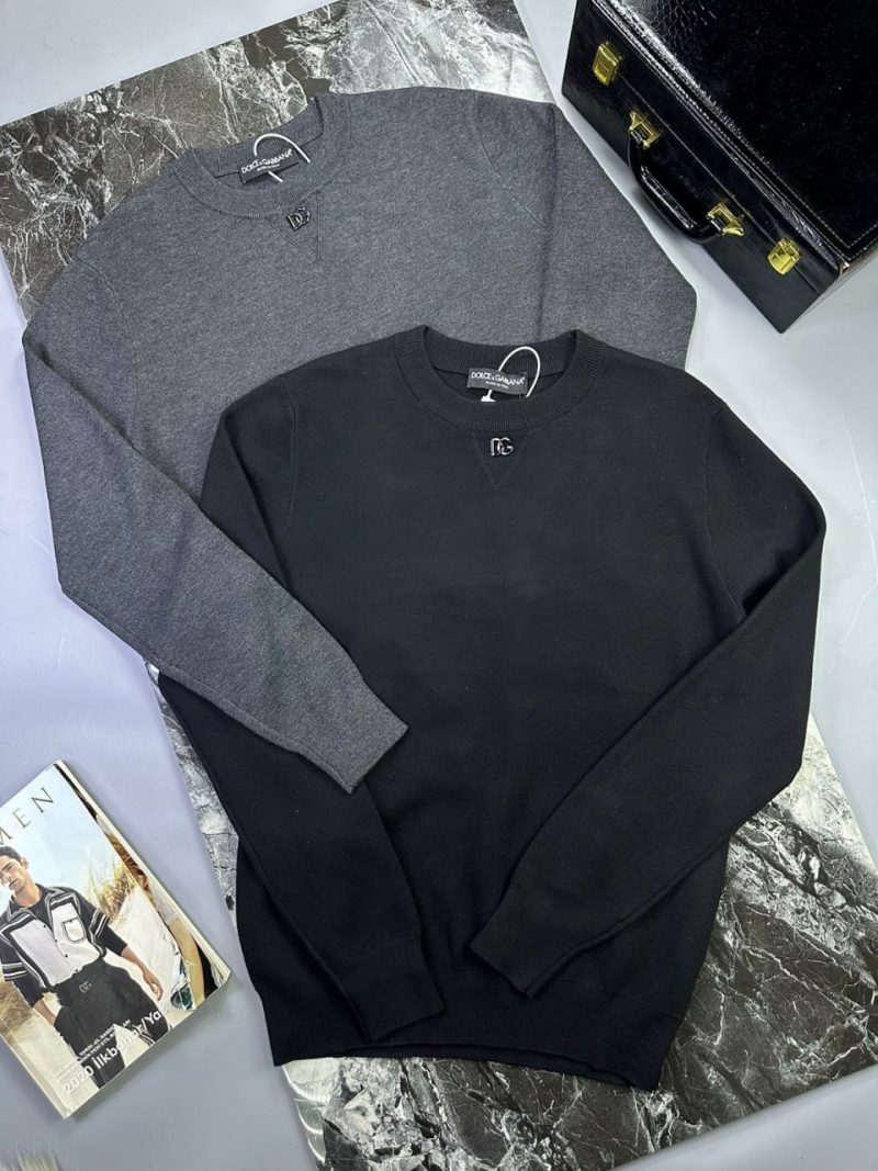 photo_5253728439305883555_y