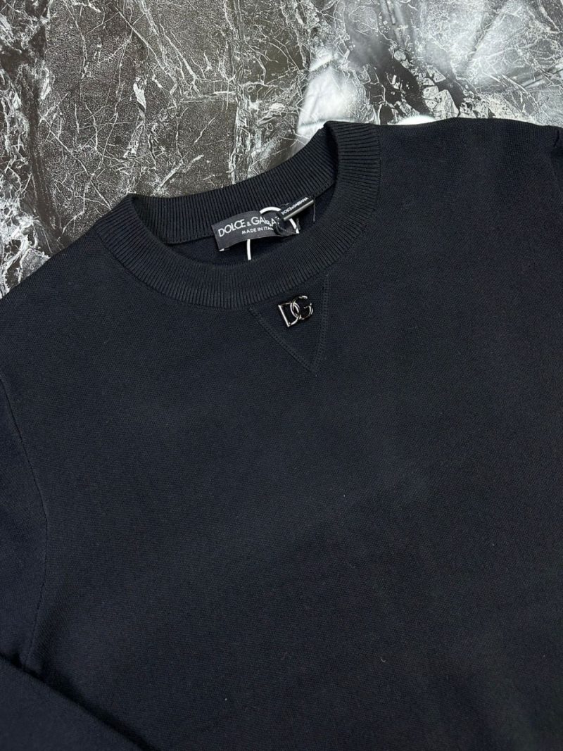 photo_5253728439305883558_y