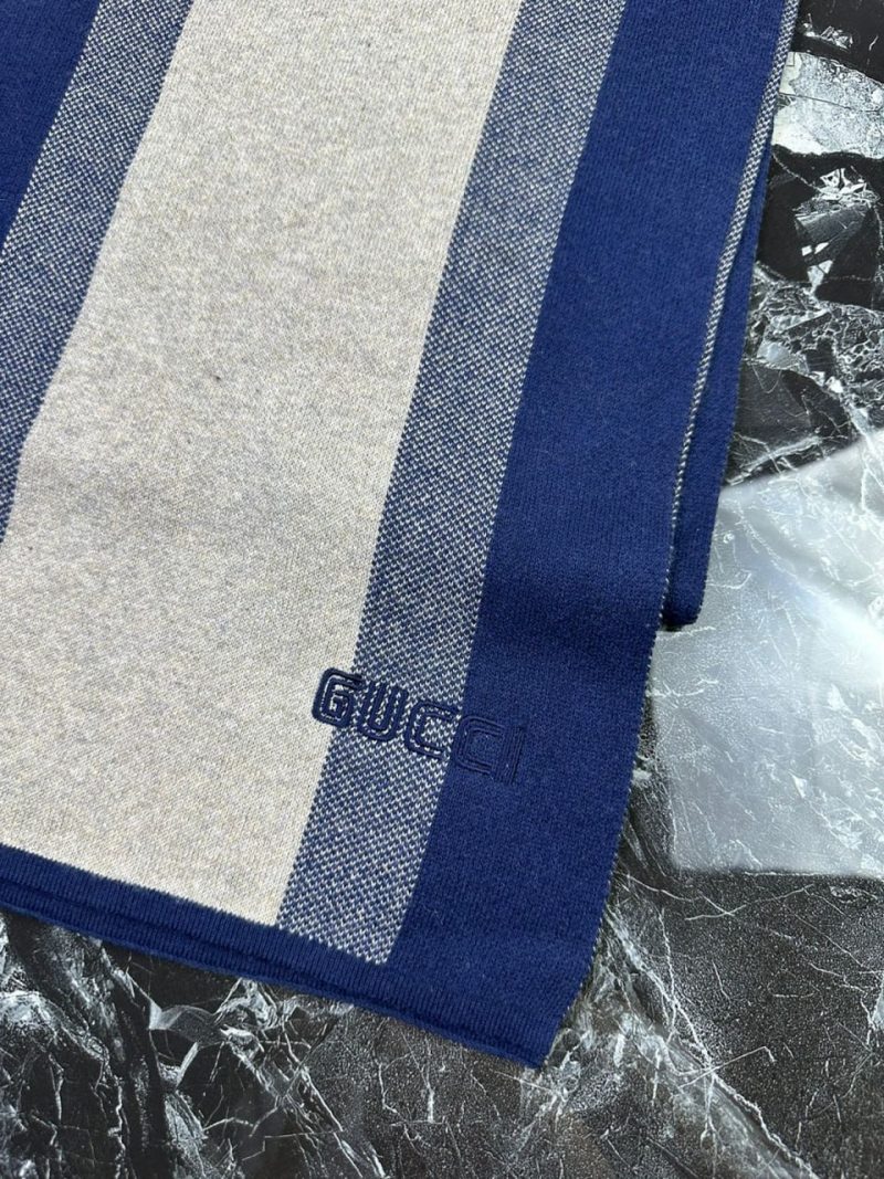 photo_5253728439305884020_y