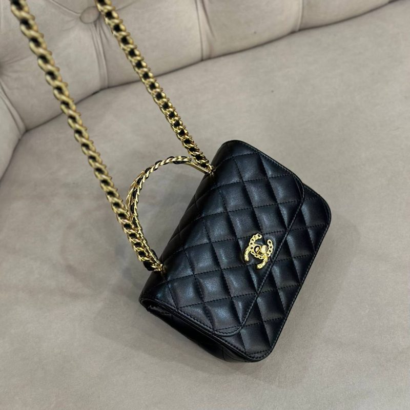 photo_5280644857615994086_y