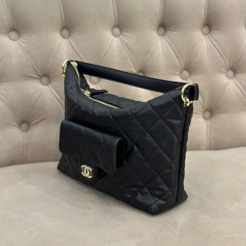 photo_5280644857615994095_y