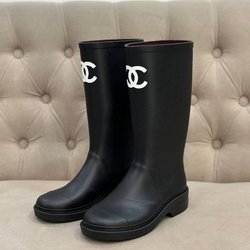 photo_5280644857615994137_y