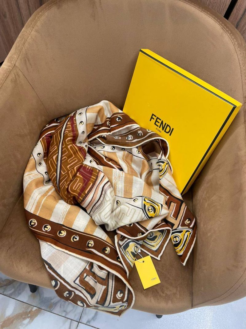 photo_5303167279569163500_y