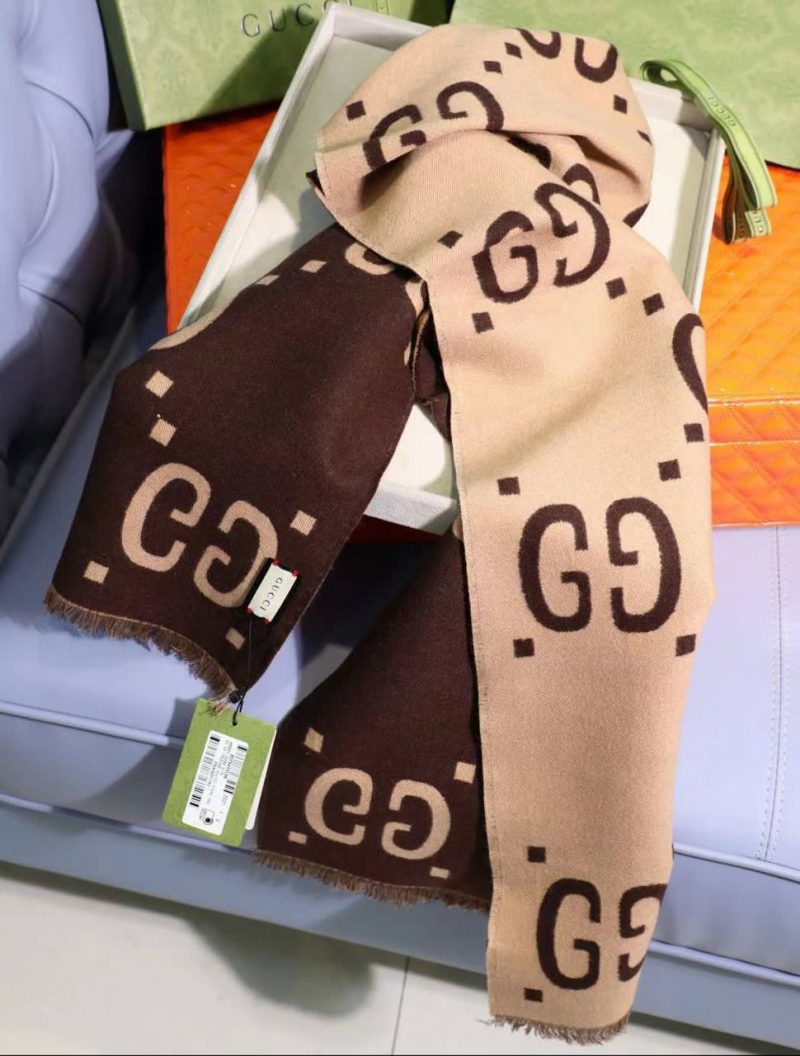 photo_5303167279569163528_y