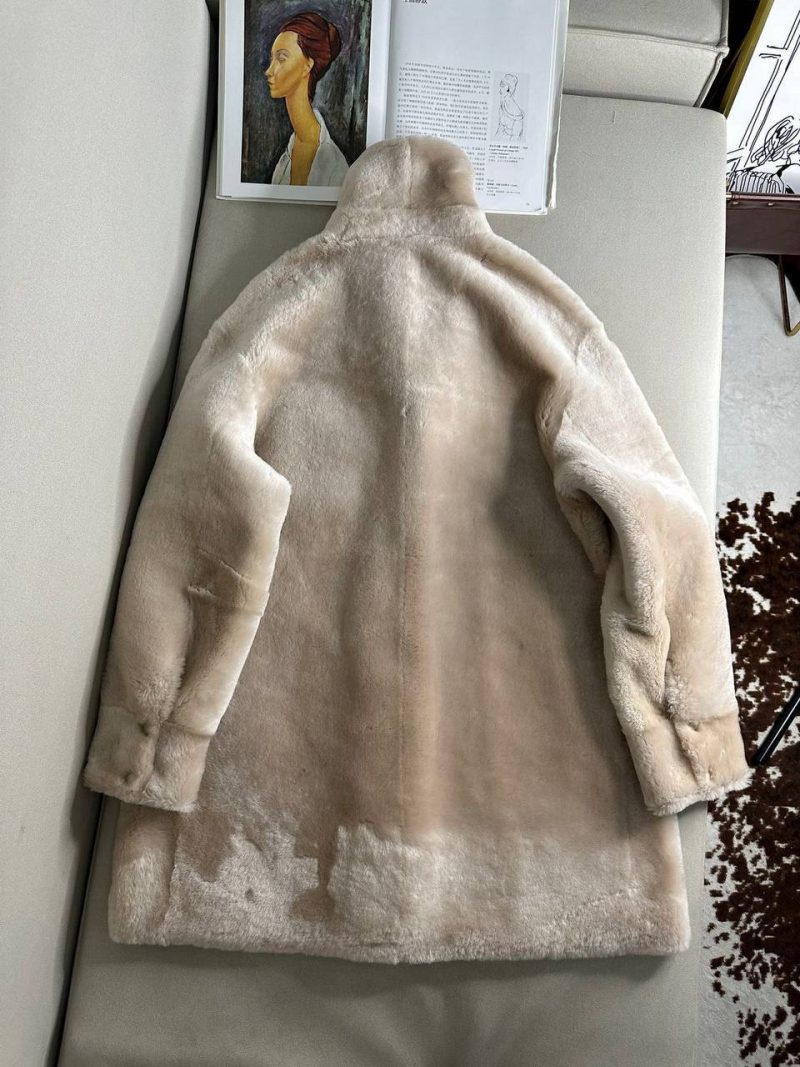 305b2617-30f1-4cdb-b5fc-6717d8763fcb