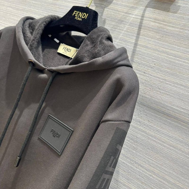 d5e0fb39-7baa-4570-8b5c-5009bba17905