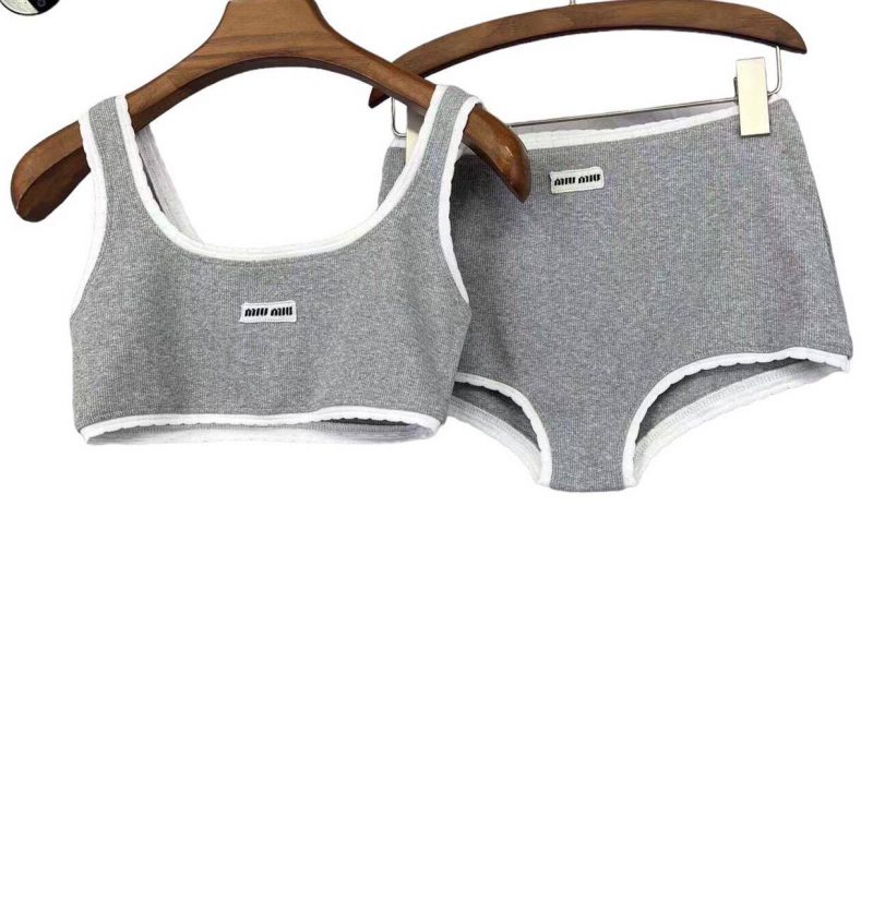 d8900d0b-e5db-4bb2-9b3c-ce1bfef4b9fb