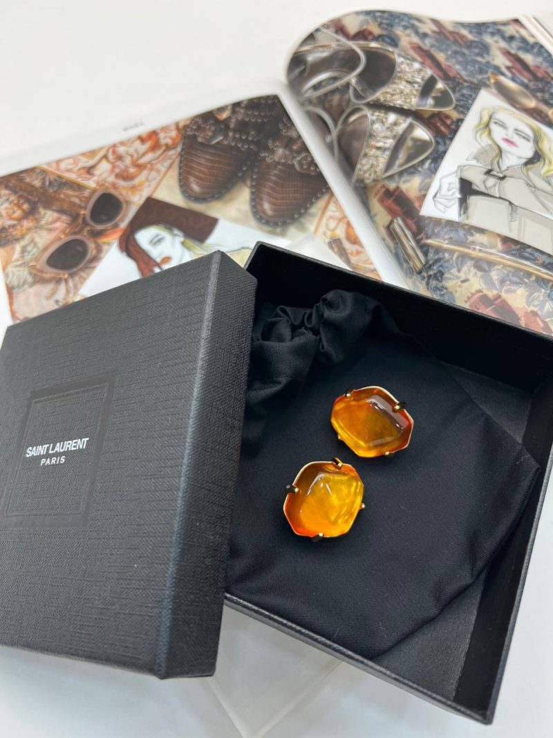 fe20fcc0-b954-4f0e-89b5-6f4b94239528