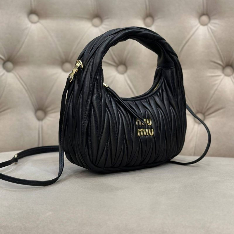 ff727265-5f76-4578-bc55-8f5004e89a30