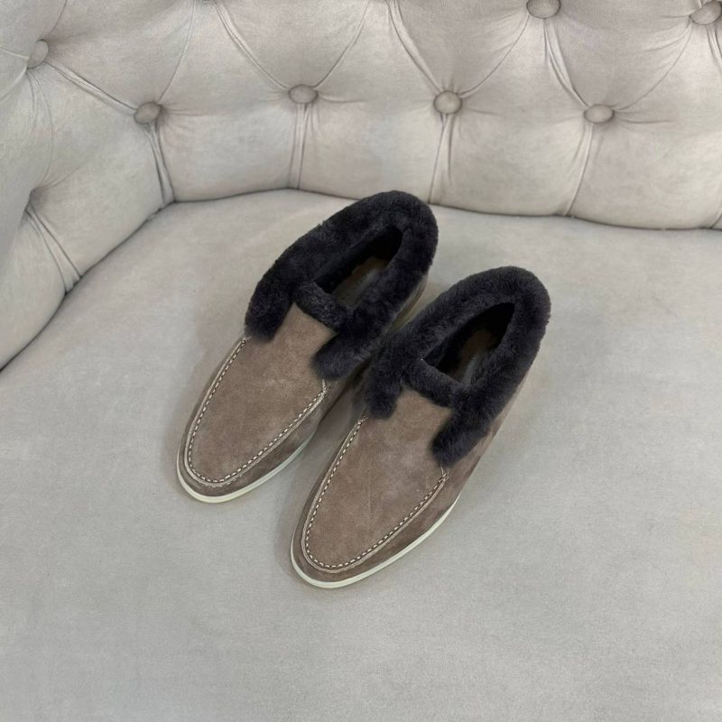 photo_5375063563225386932_y