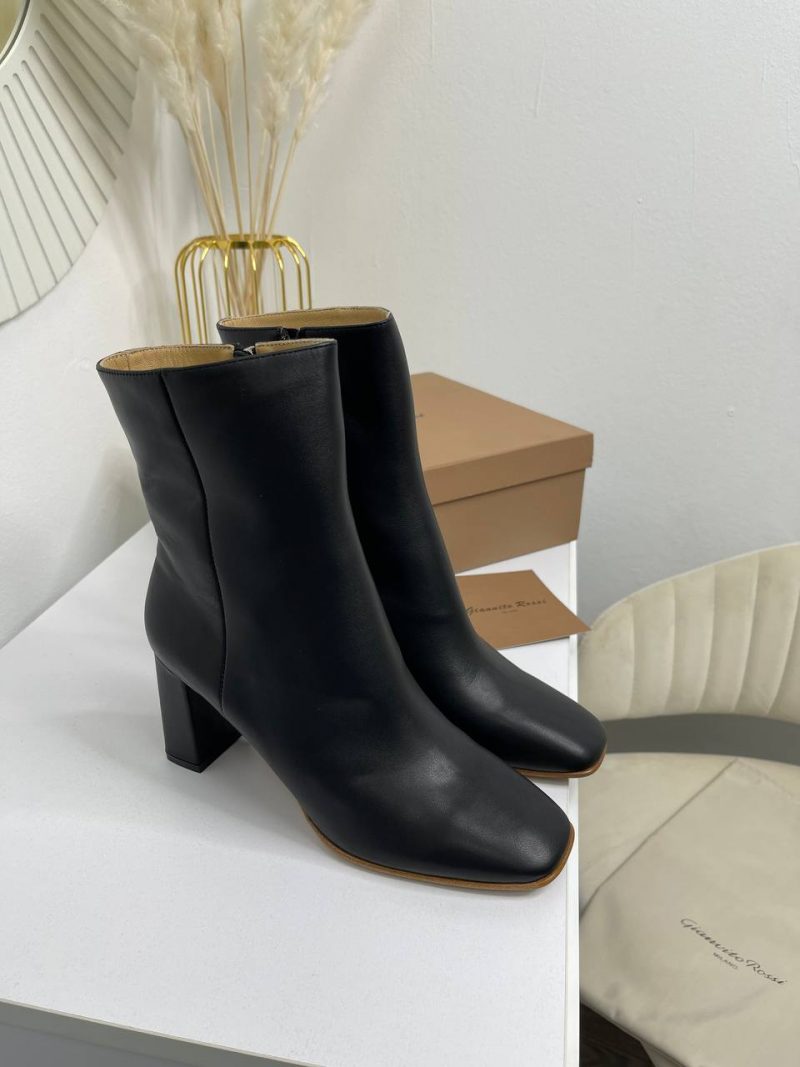 photo_5381950410140536587_y