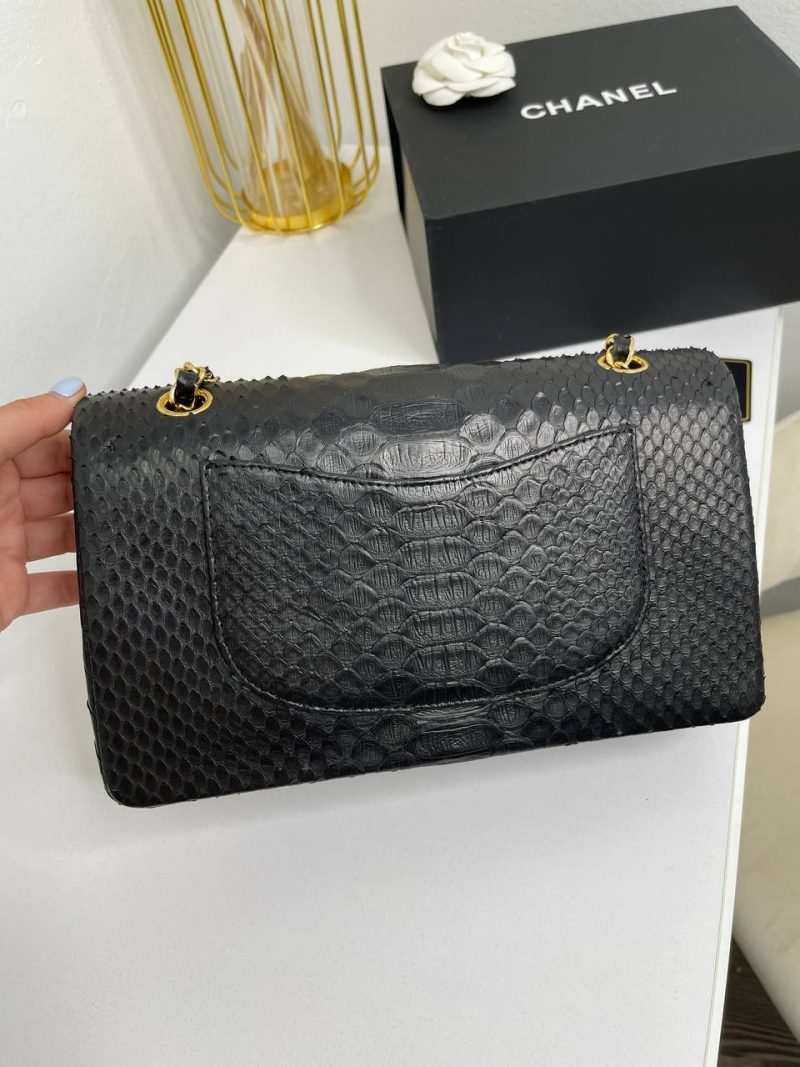 photo_5388885493833387742_y