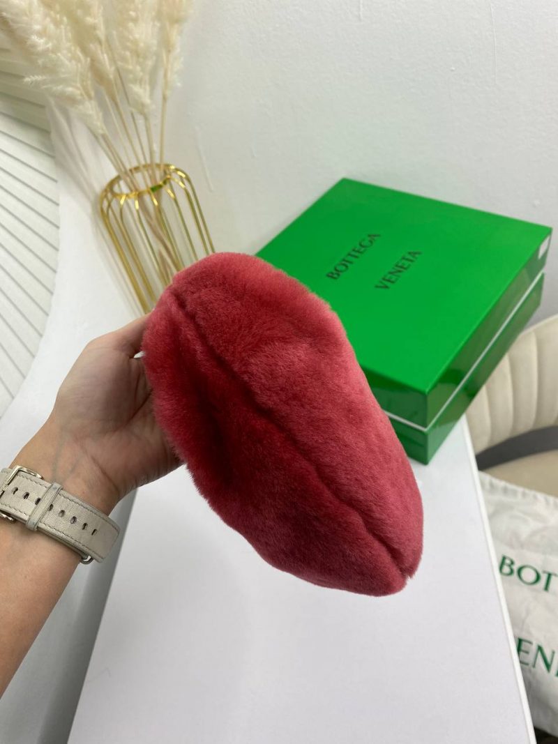 photo_5399825917997601551_y