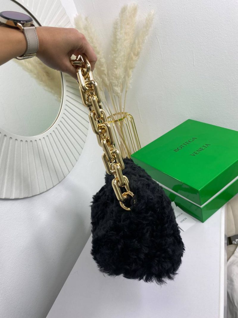 photo_5399825917997601556_y