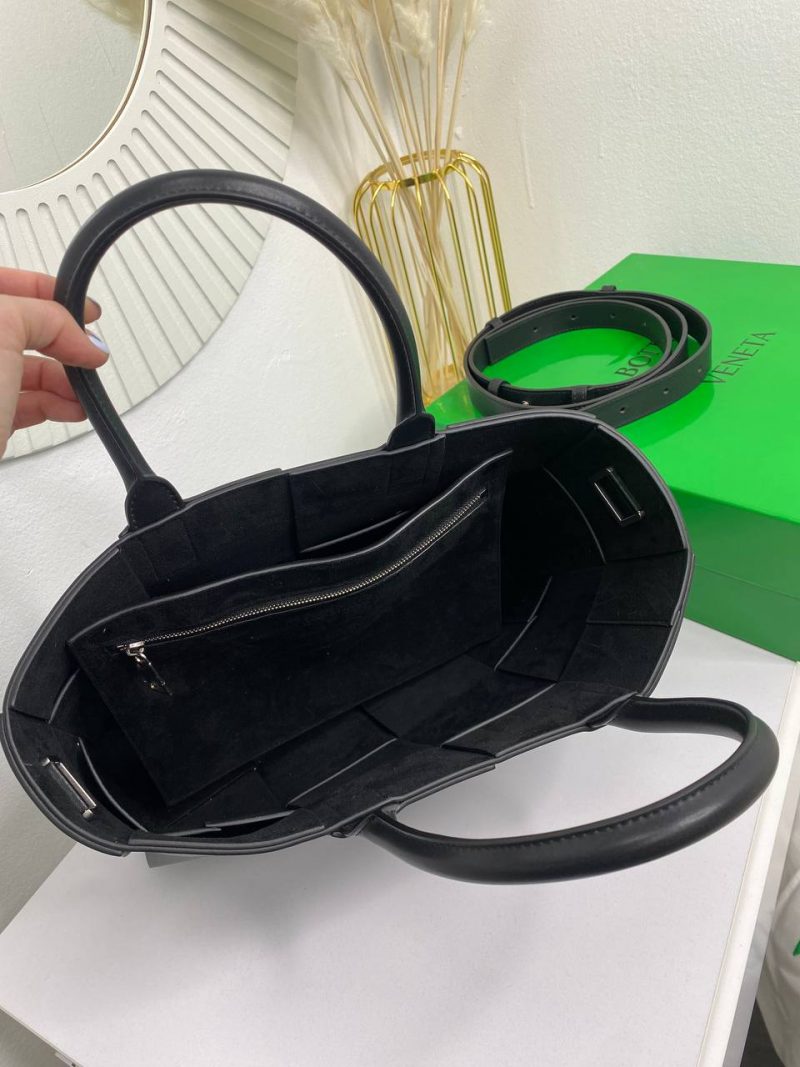 photo_5399825917997601573_y