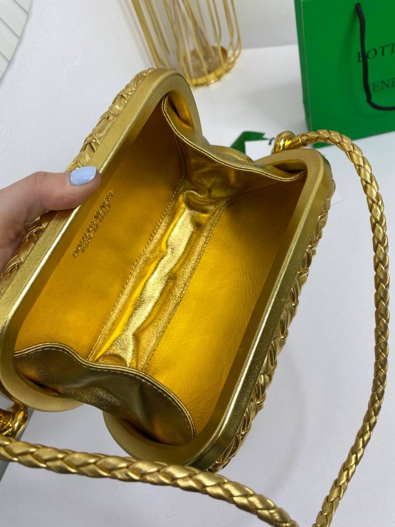 photo_5399825917997601595_y