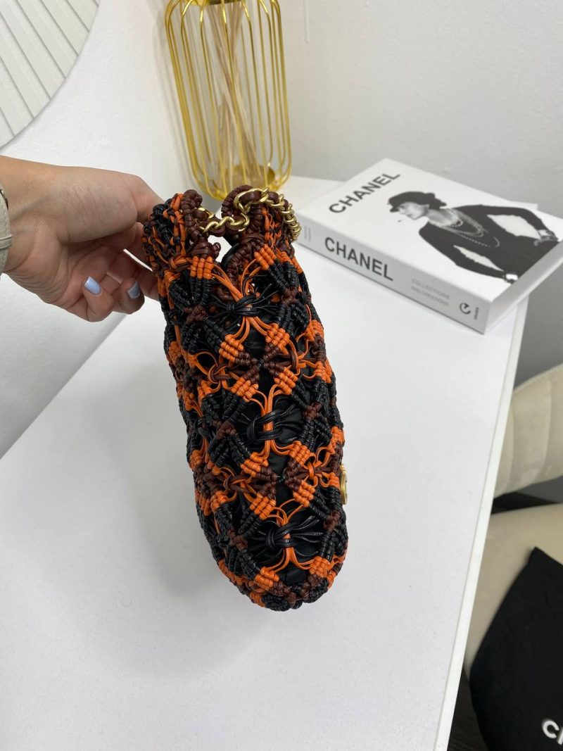 photo_5399825917997601635_y