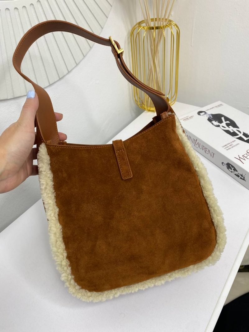 photo_5399825917997601656_y