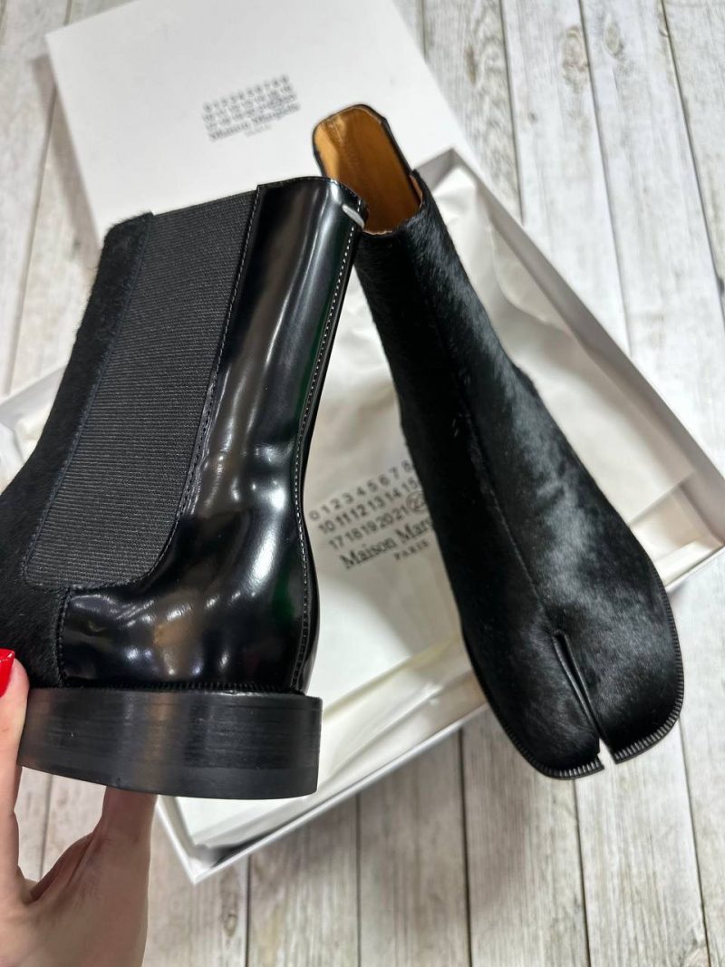 photo_5400030294016381596_y