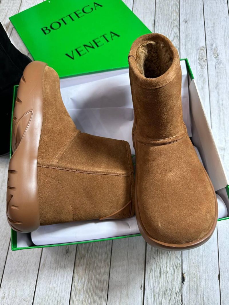 photo_5400030294016381604_y