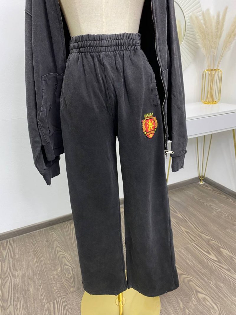 photo_5400030294016381700_y