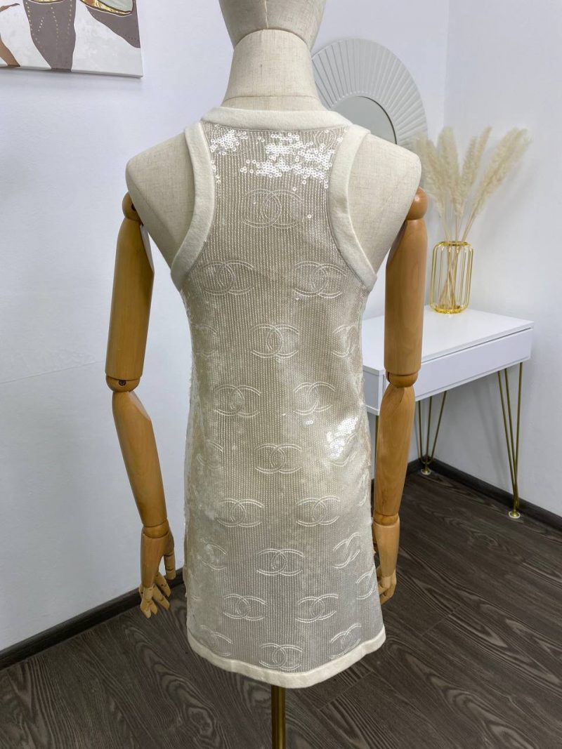 photo_5400030294016381739_y