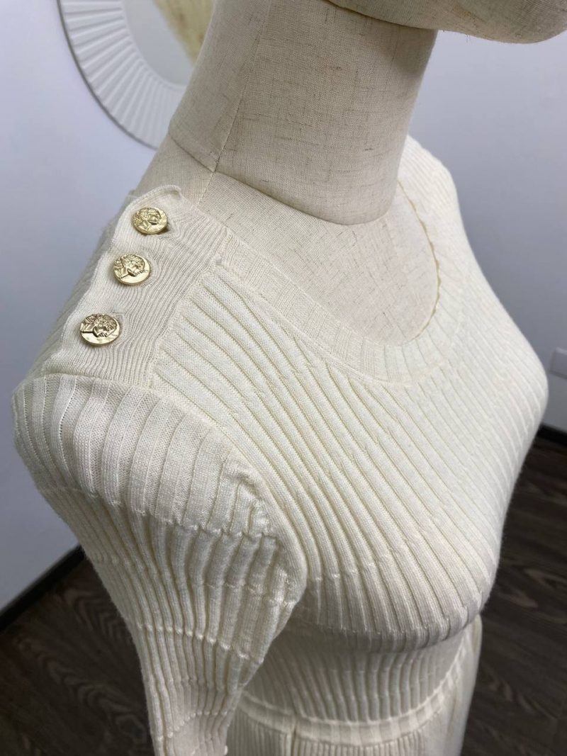 photo_5400030294016381742_y