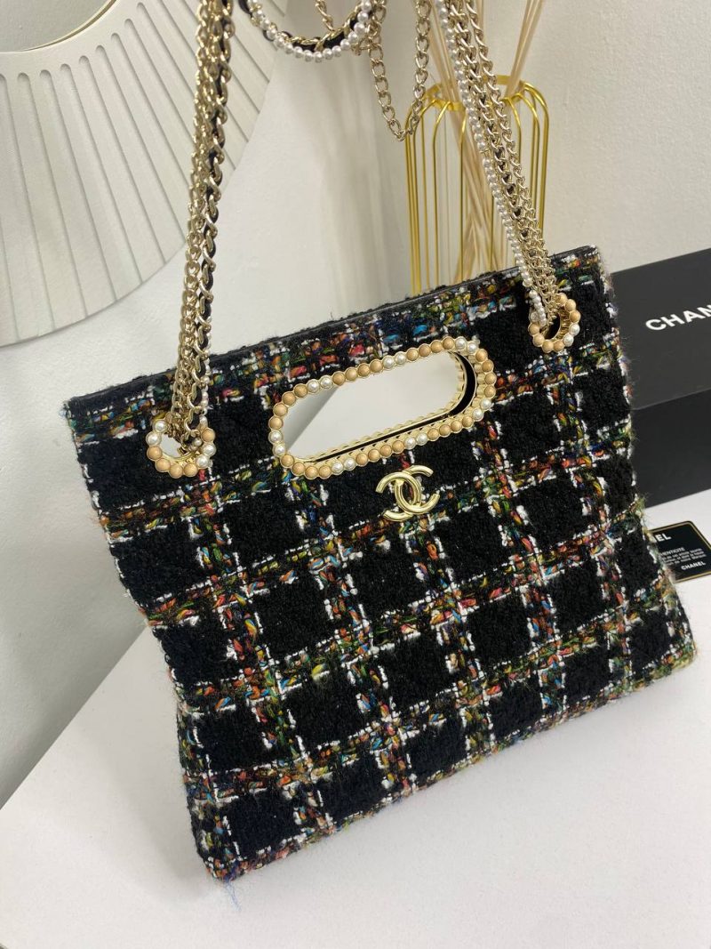 photo_5404618315520922992_y