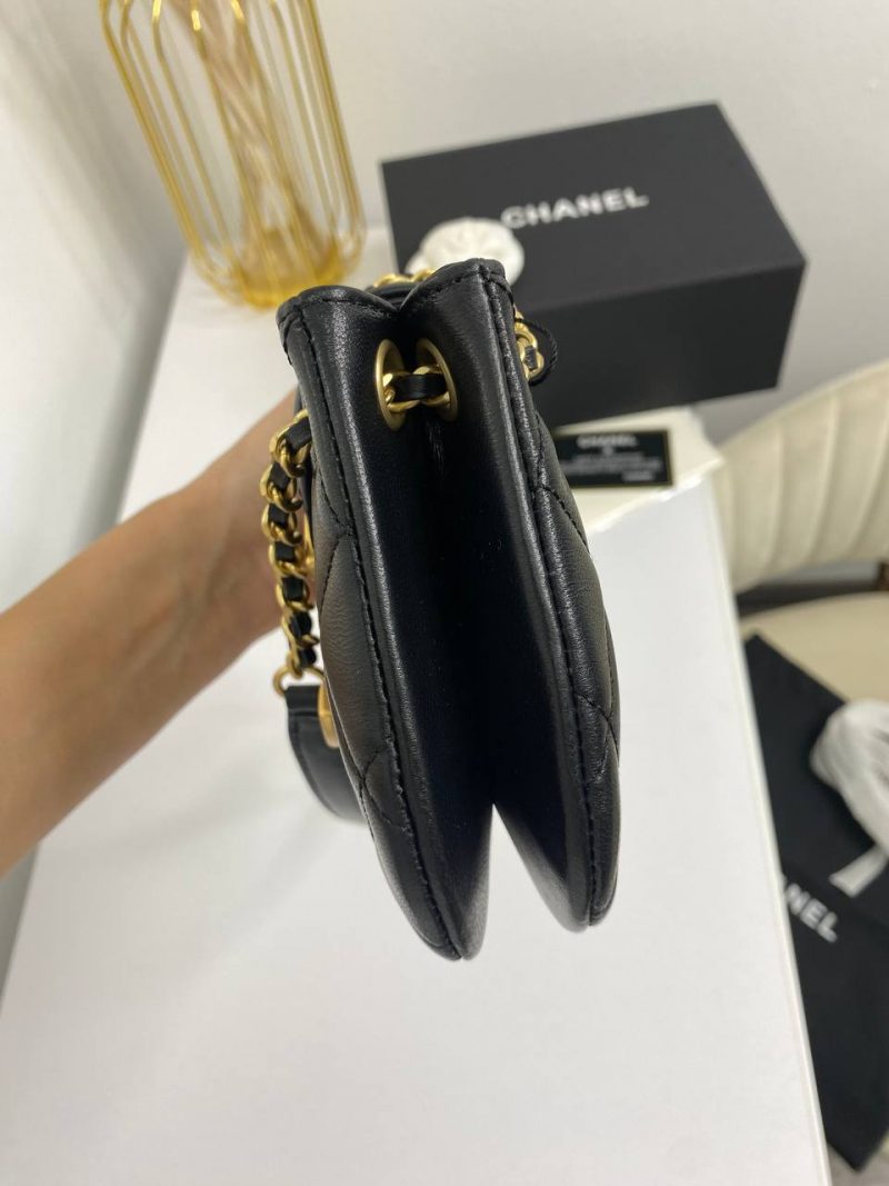 photo_5404618315520923035_y