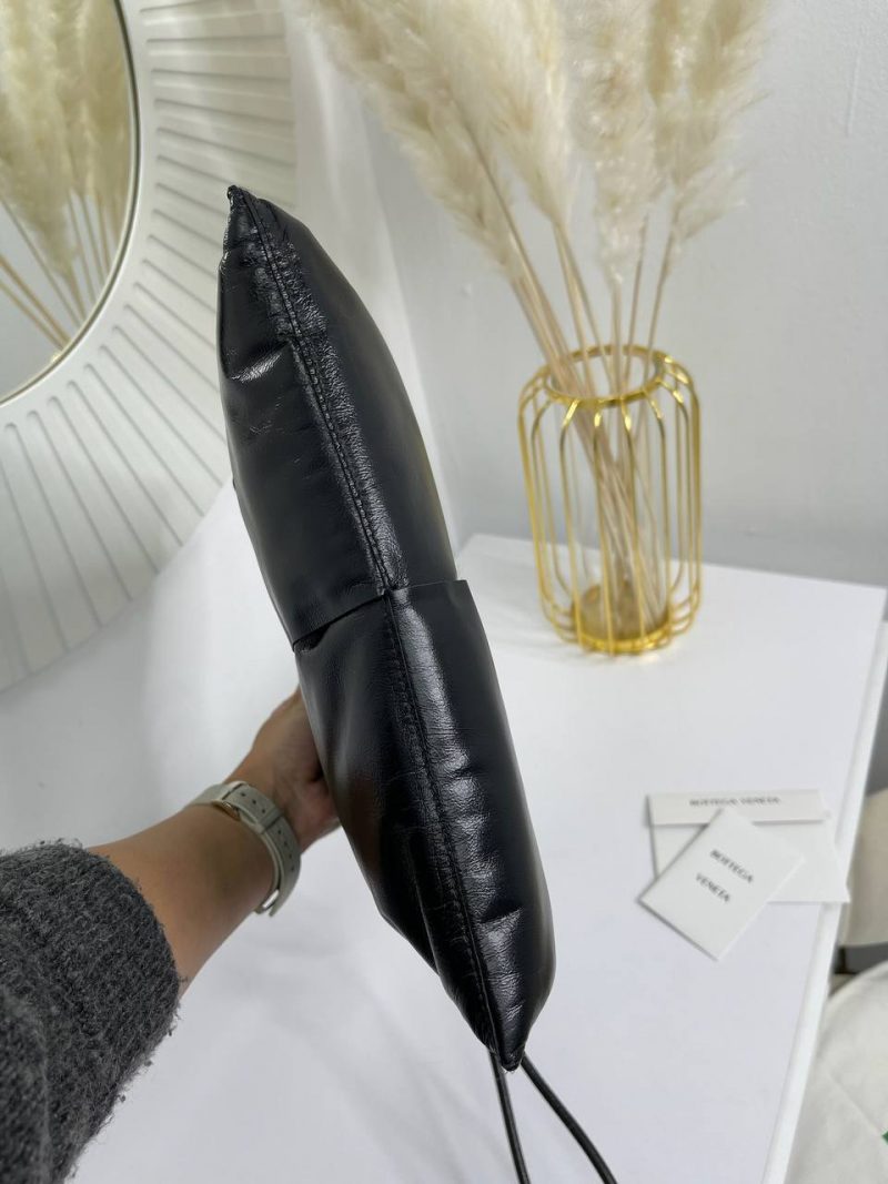 photo_5408887341214453742_y