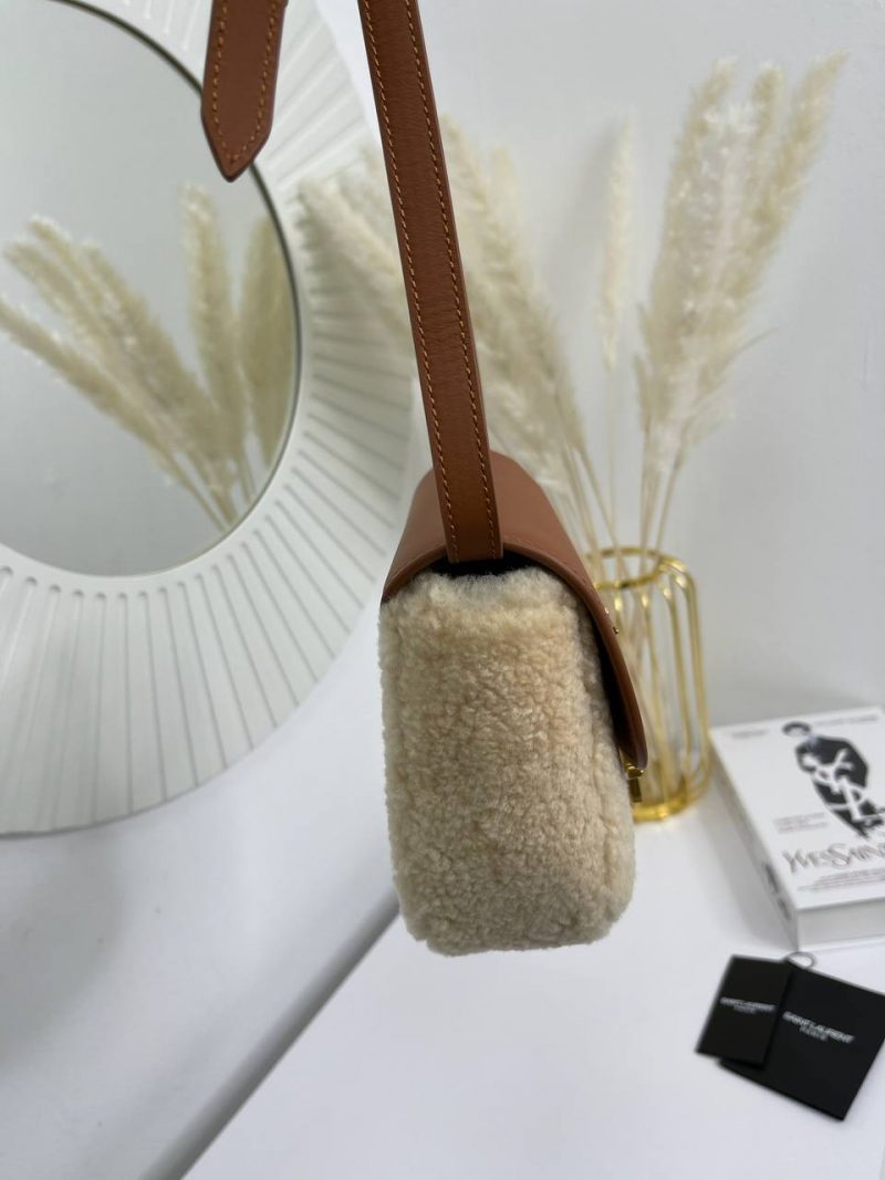 photo_5408887341214453773_y