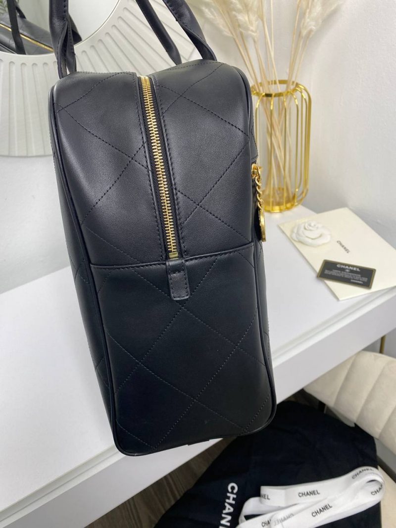 photo_5408887341214453873_y