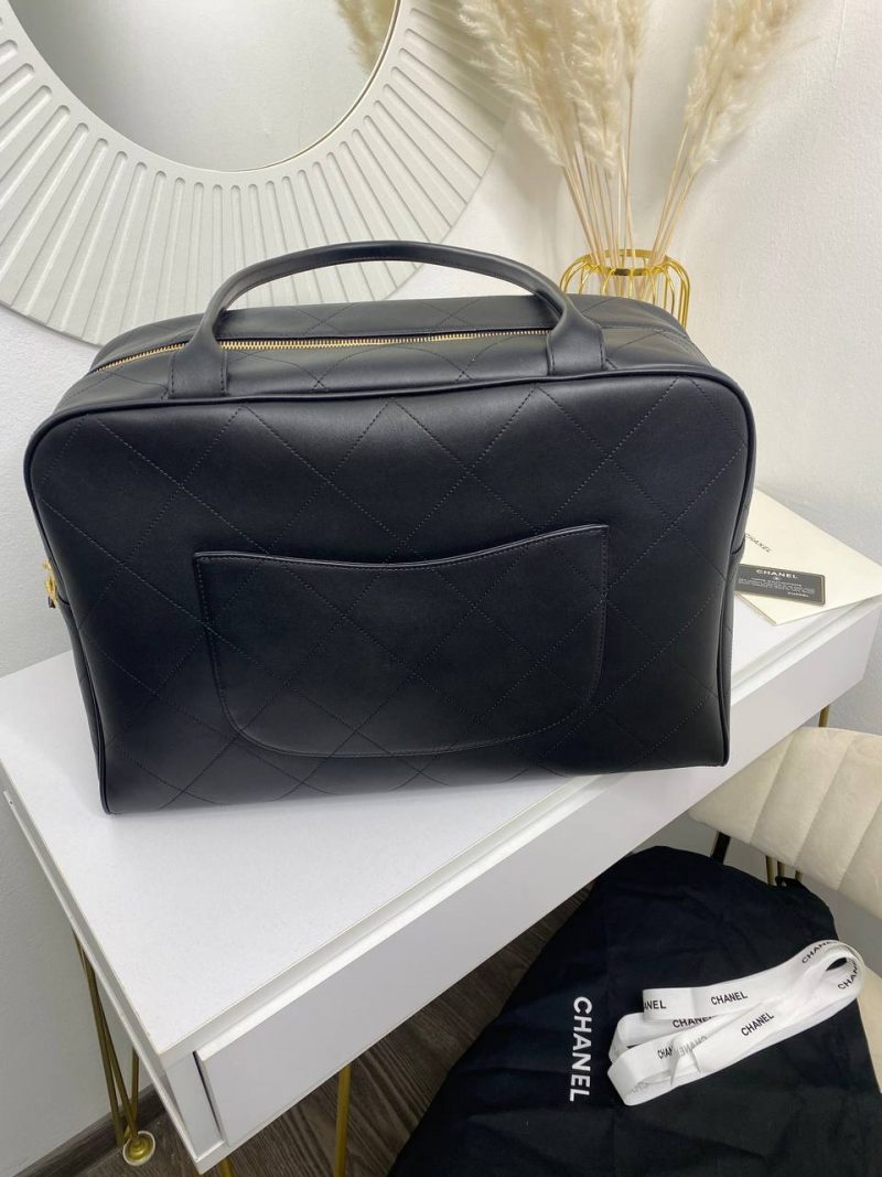 photo_5408887341214453876_y