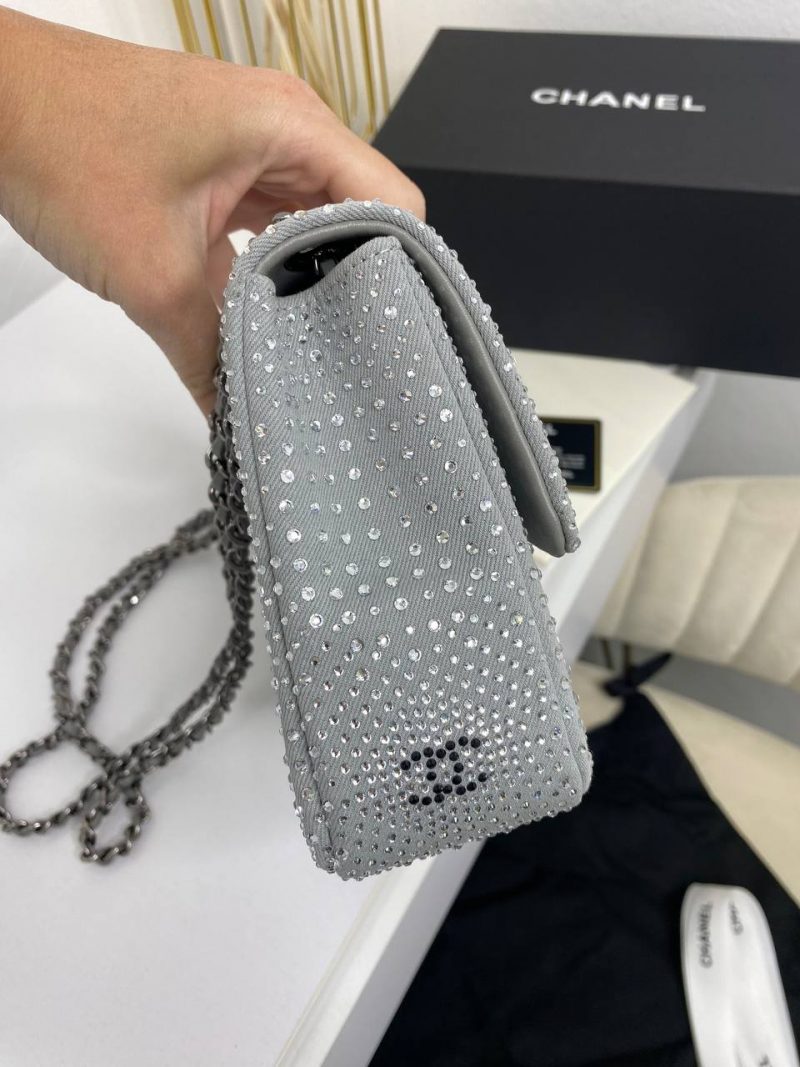 photo_5408887341214453905_y