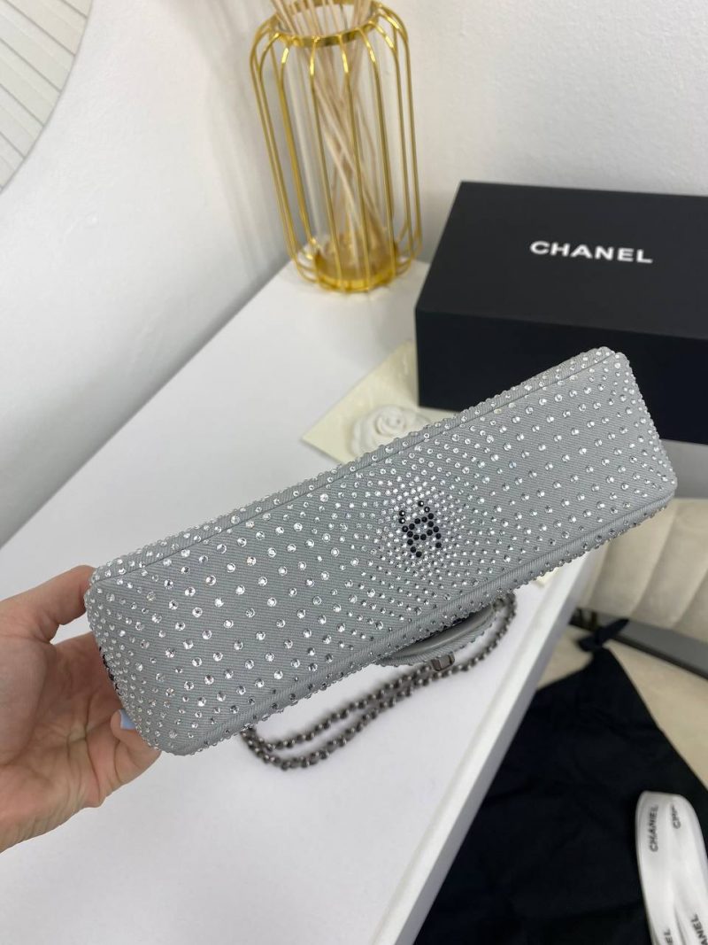 photo_5408887341214453907_y