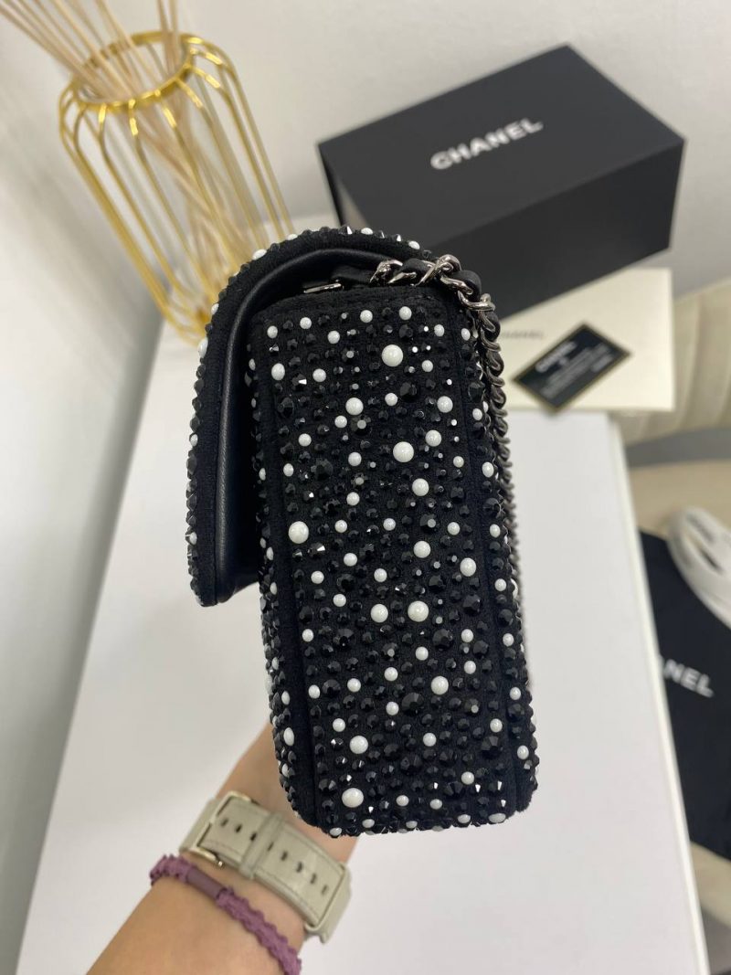 photo_5417842854832757204_y