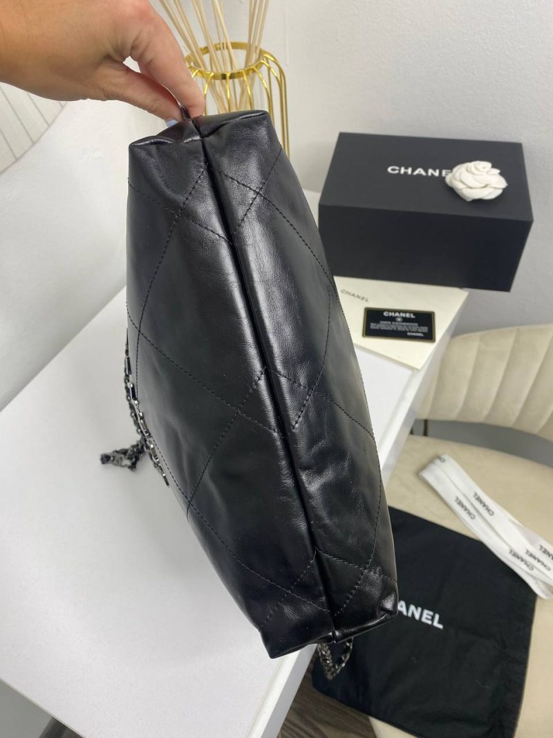 photo_5417842854832757271_y