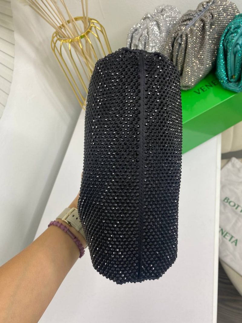 photo_5417842854832757513_y