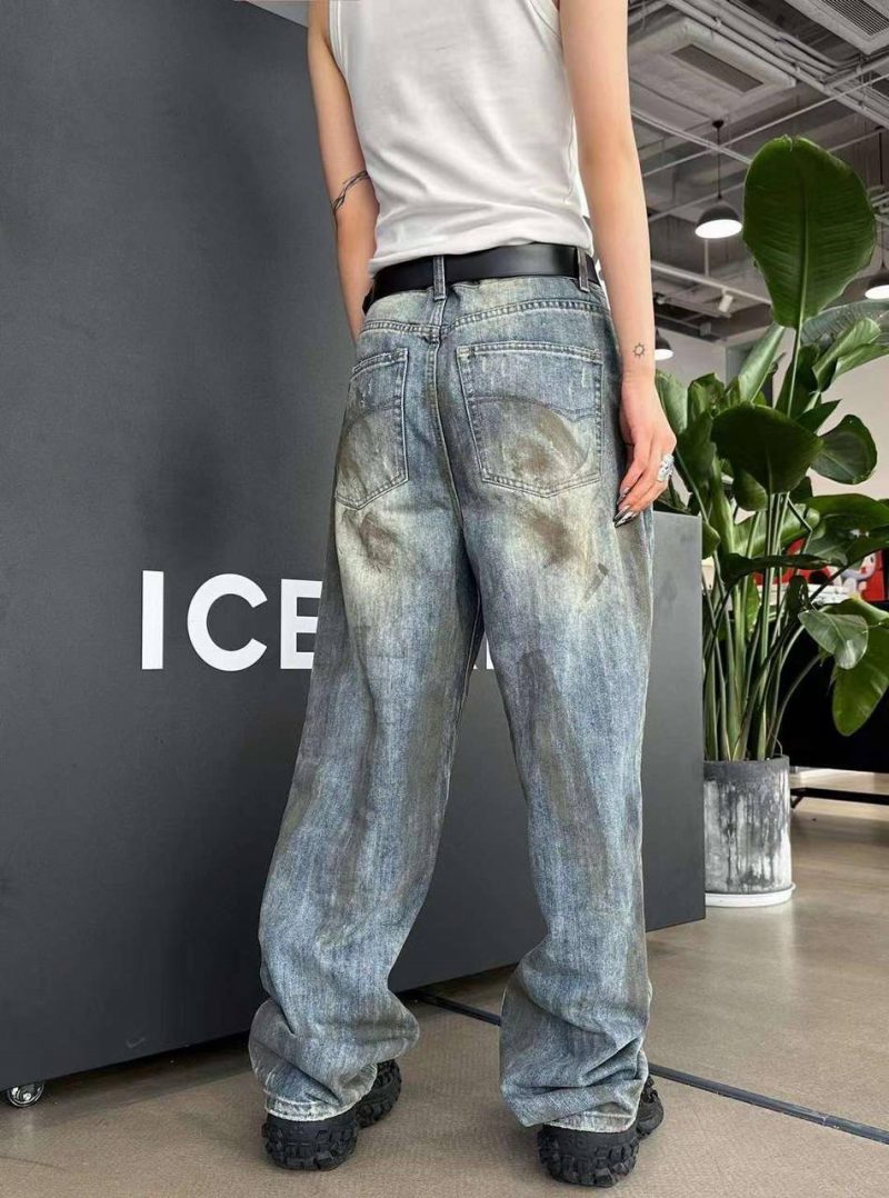 photo_5417842854832757680_y