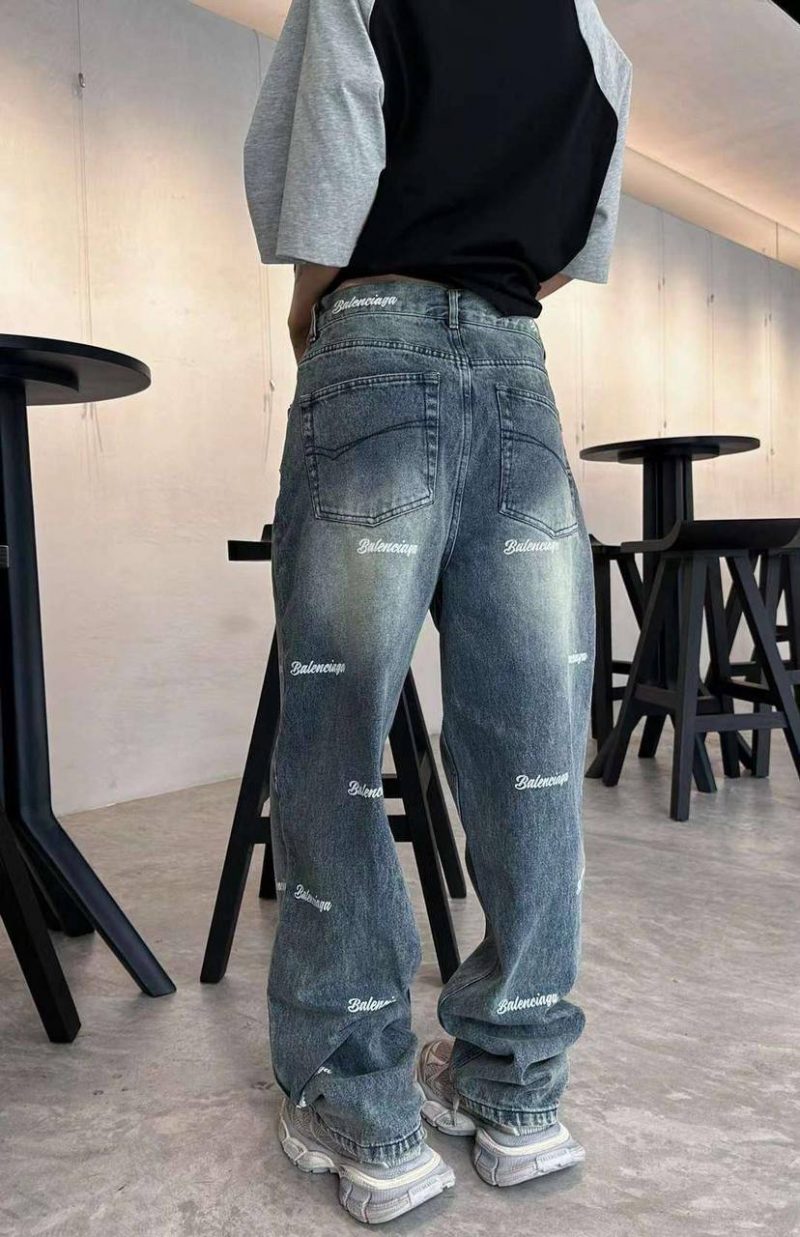 photo_5417842854832757681_y