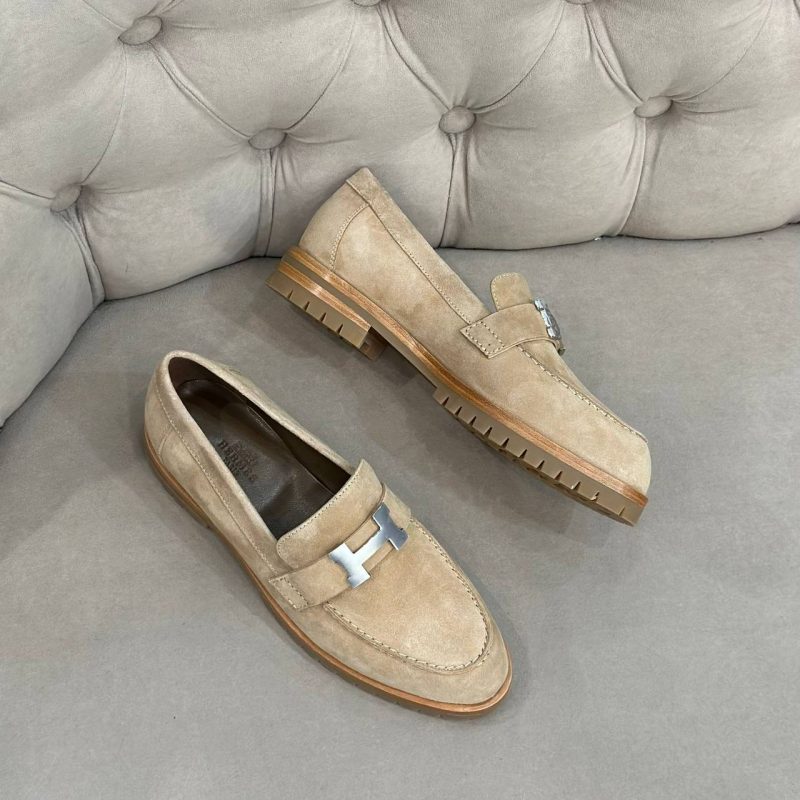 photo_5418167489935823054_y