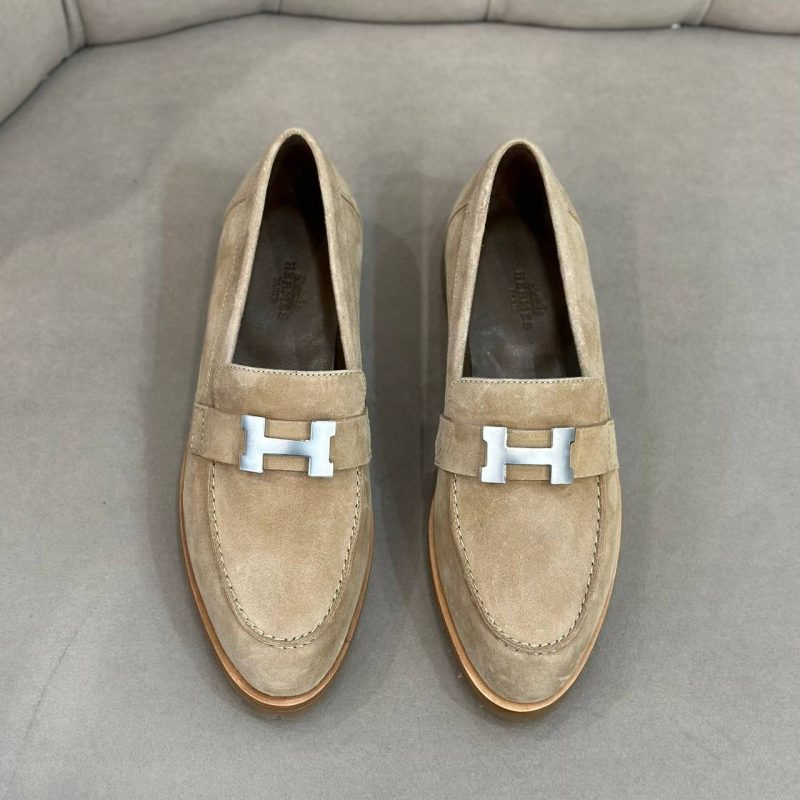 photo_5418167489935823055_y