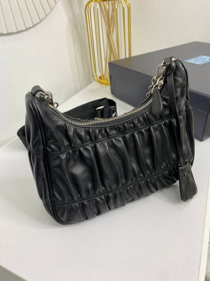 photo_5420213599470735924_y