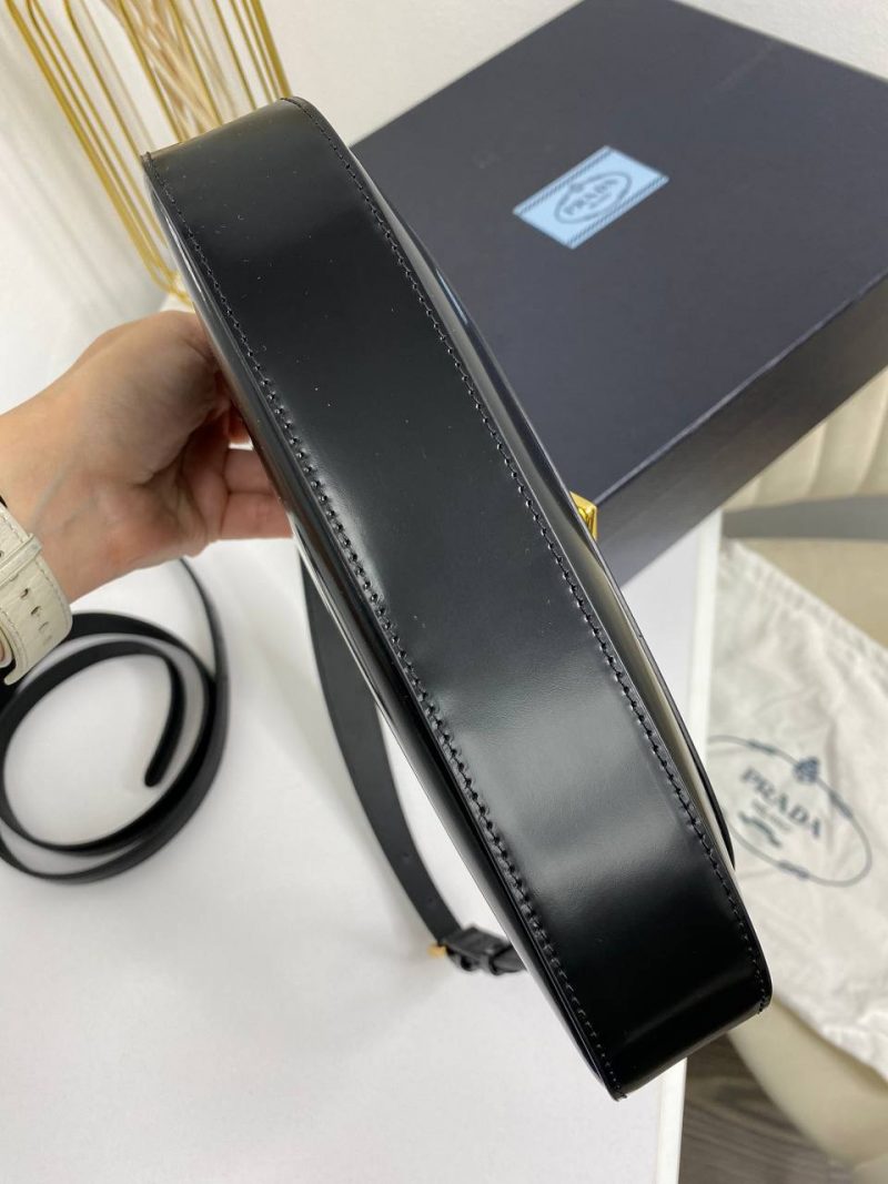 photo_5420213599470735979_y