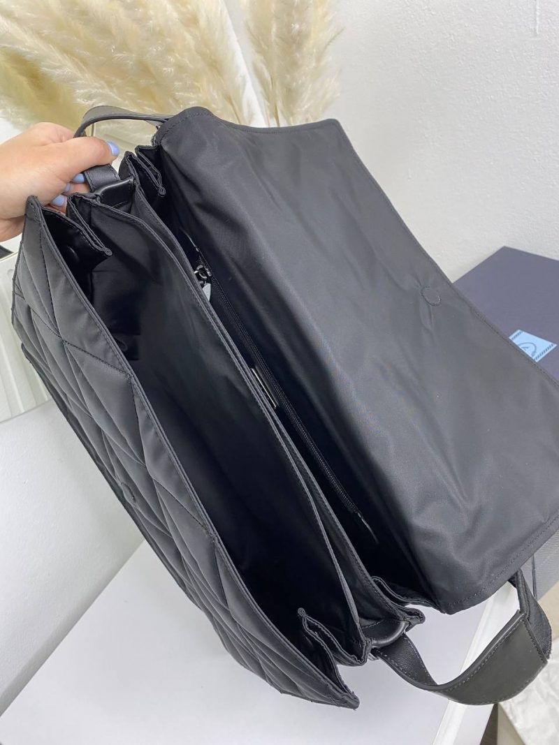 photo_5420213599470736089_y